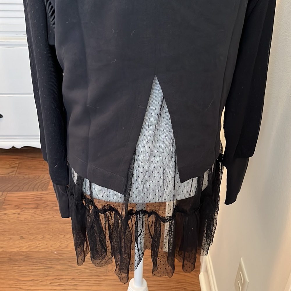 Black sweater with Tule hem - Picture 3 of 4